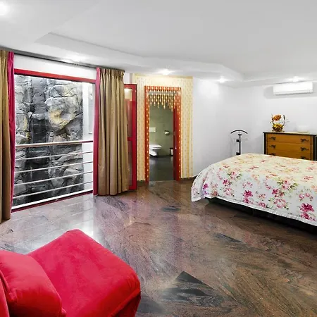 בית נופש Casa Emblematica Topacio *