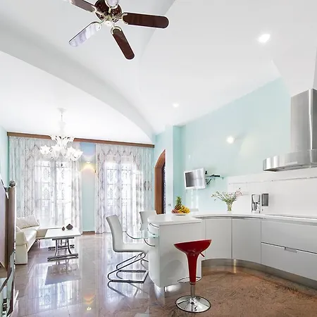 בית נופש Casa Emblematica Topacio *