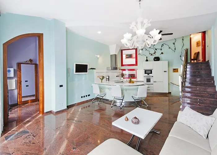 Casa Emblematica Topacio *